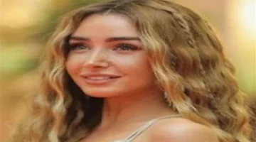 بلمسات شتوية كاجوال.. سر إطلالة هنا الزاهد التي أبرزت رشاقتها وجمال قوامها المتناسق